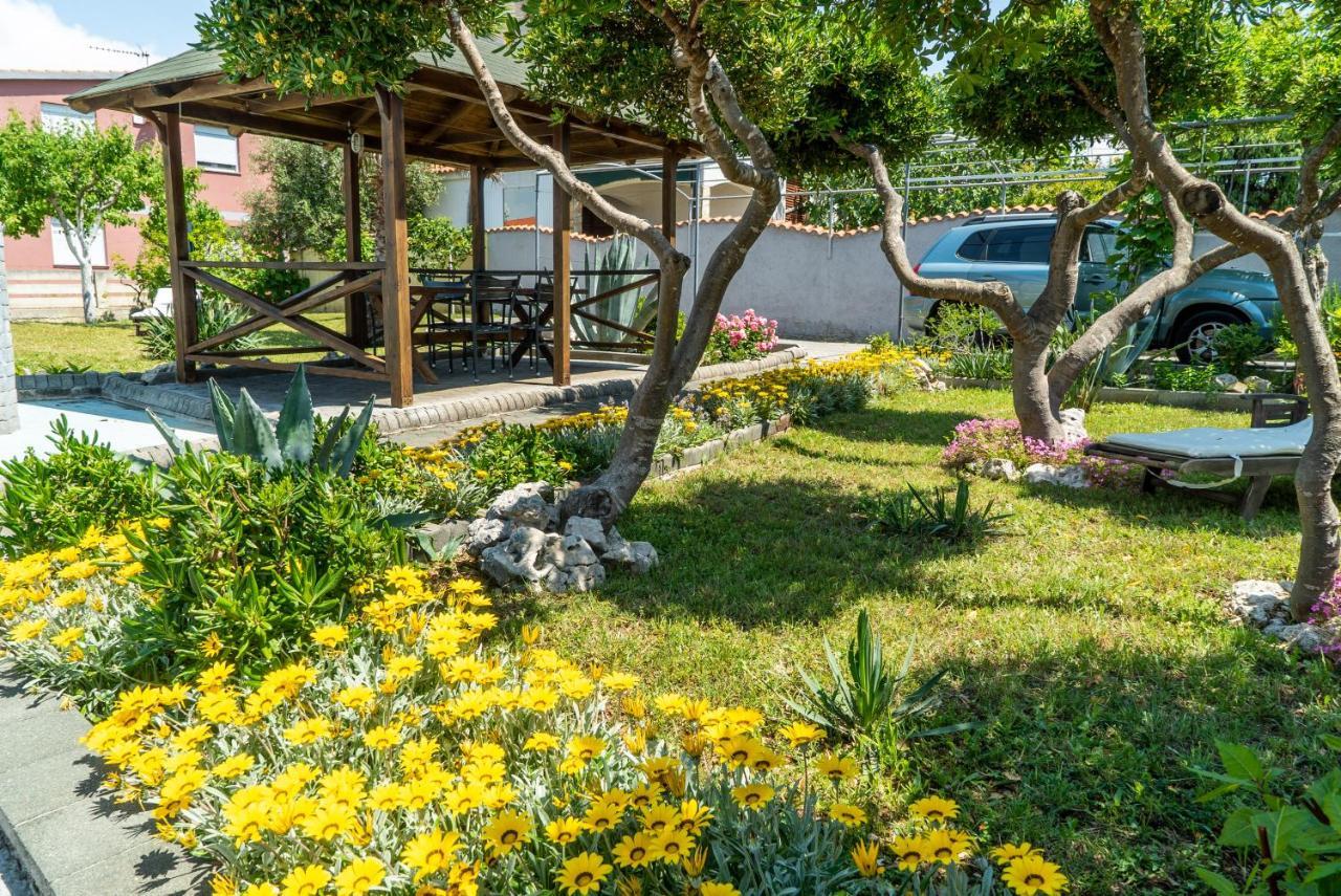 Villa Lulic Vir Exterior photo